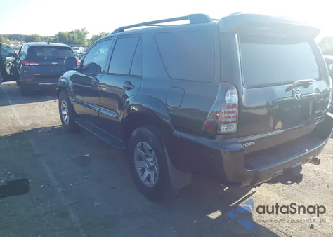 2006 Toyota 4Runner Limited V8 z USA, uszkodzony, nr VIN JTEBT17R768030595